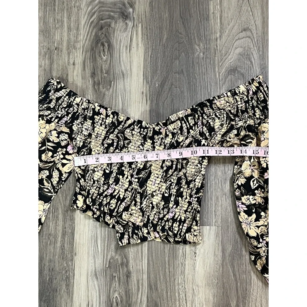 Free People East To The West Smocked Top Womens Size‎ XS Black Floral